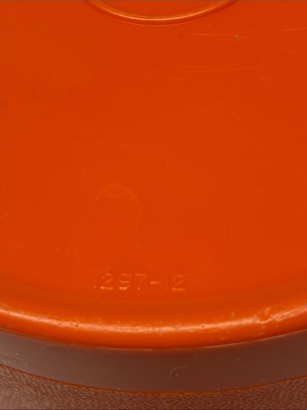 Vintage Tupperware Servalier Orange Storage Container 20 ounce - Picture 9 of 10